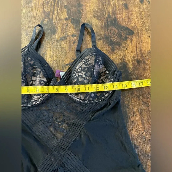 Lace Teddy/ lingerie  - Picture 9 of 15